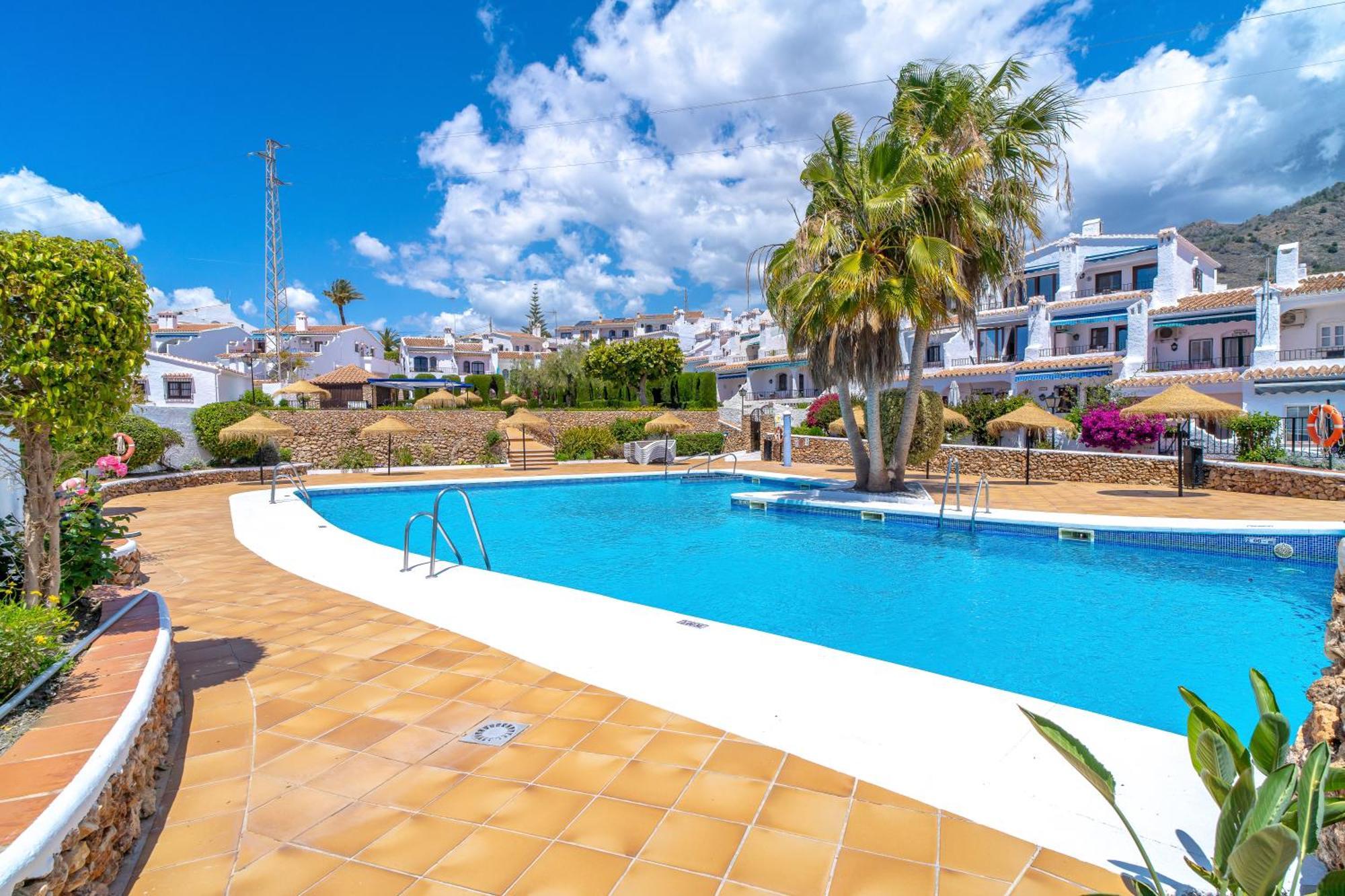 Los Naranjos 25A Private Pool Capistrano Village Nerja Extérieur photo